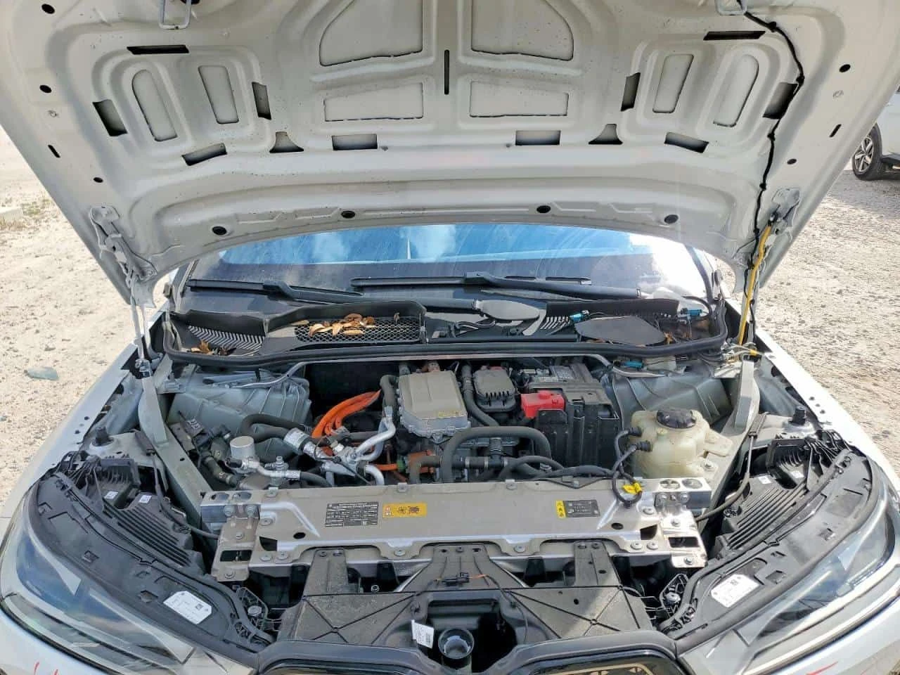 BMW iX * АВТОКРЕДИТ * ДИСТРОНИК * , снимка 12 - Автомобили и джипове - 55530163