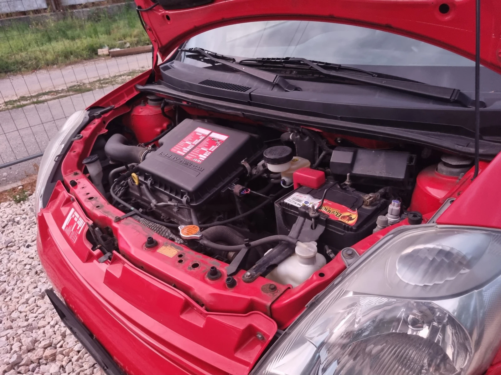 Daihatsu Sirion 1.3iVVTI ESKLUZIVE АУТОМАТ 4Х4, снимка 13 - Автомобили и джипове - 55725724