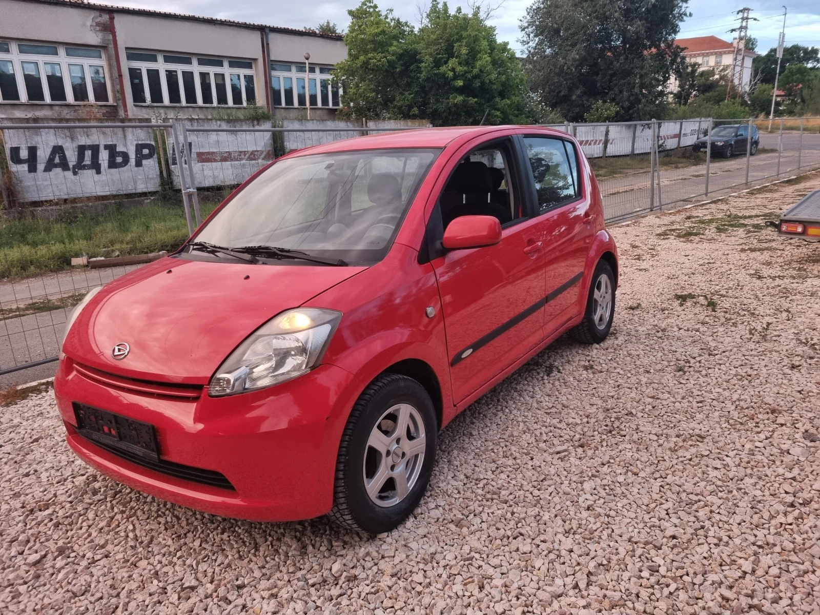 Daihatsu Sirion 1.3iVVTI ESKLUZIVE АУТОМАТ 4Х4