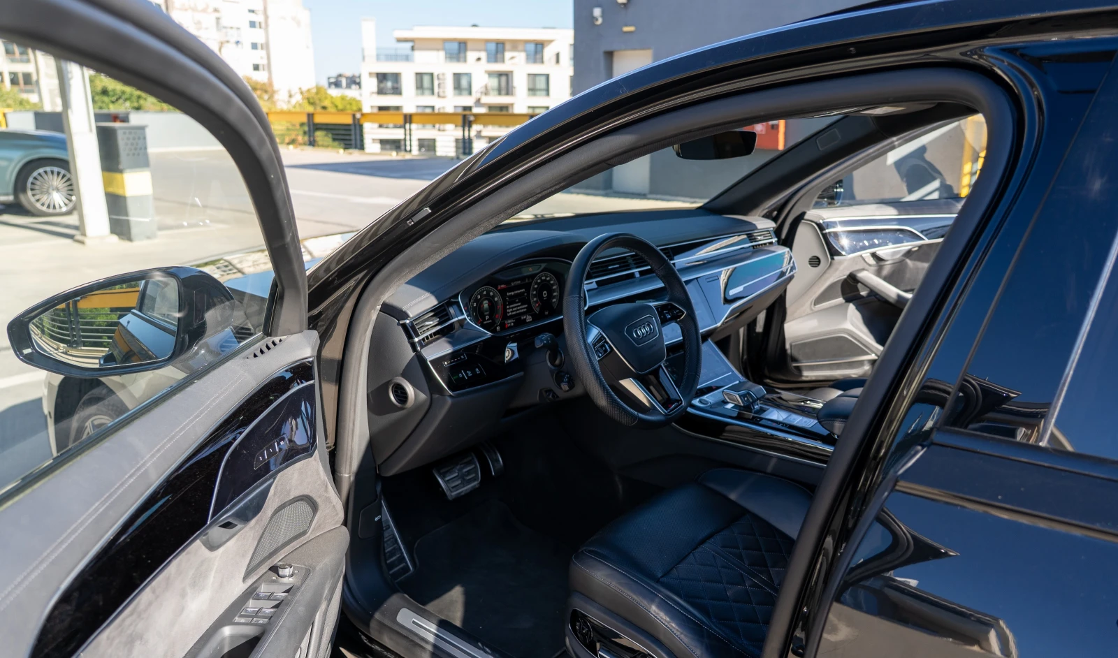 Audi A8 60TFSI* FACELIFT* S-LINE, снимка 9 - Автомобили и джипове - 55968485
