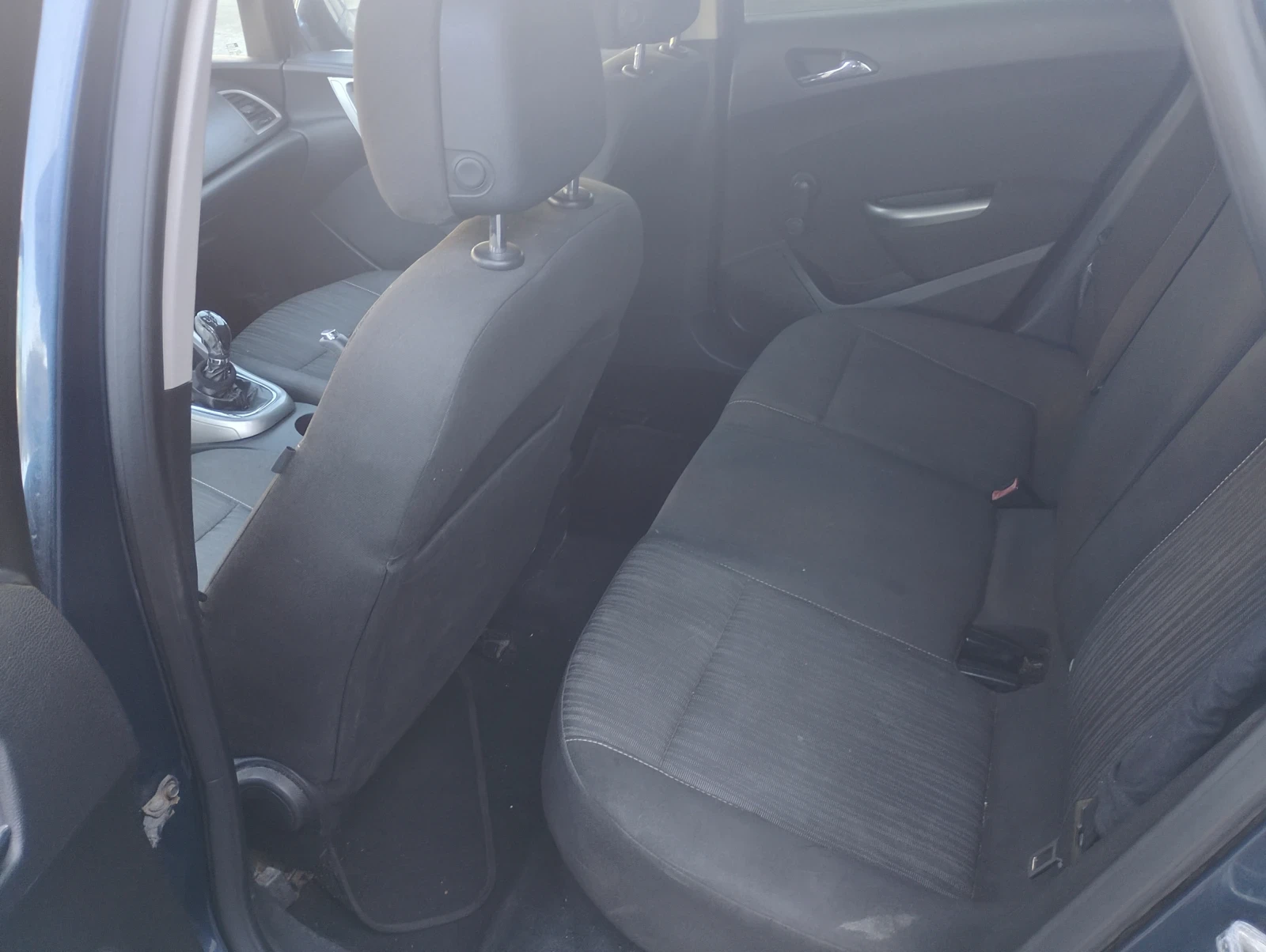 Opel Astra 1.6 бензин, снимка 8 - Автомобили и джипове - 56005390