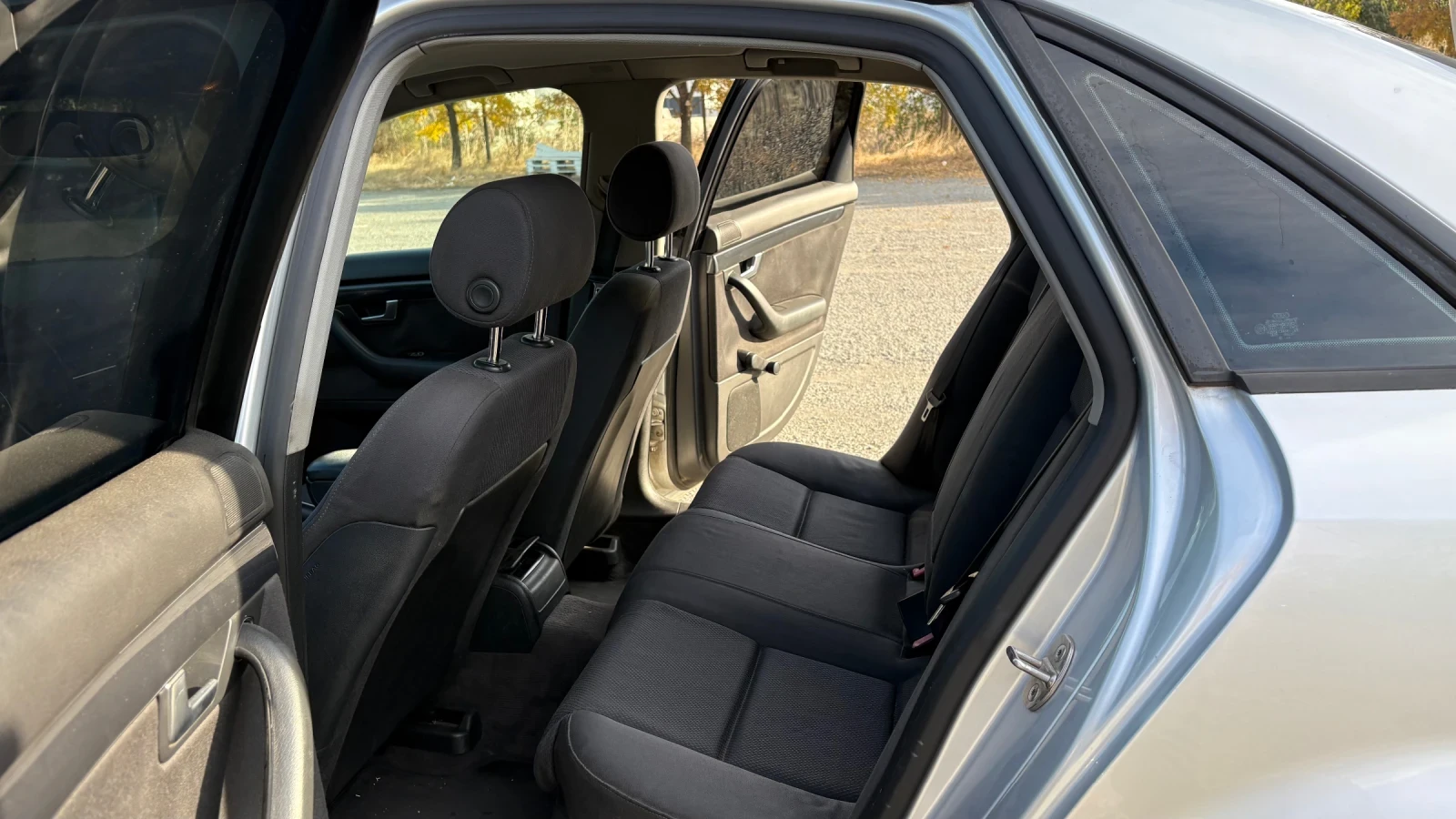 Audi A4 2.0i, снимка 12 - Автомобили и джипове - 56450773