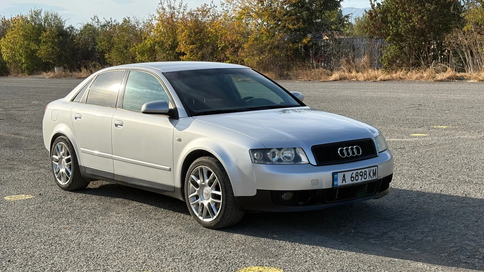 Audi A4 2.0i, снимка 3 - Автомобили и джипове - 56450773