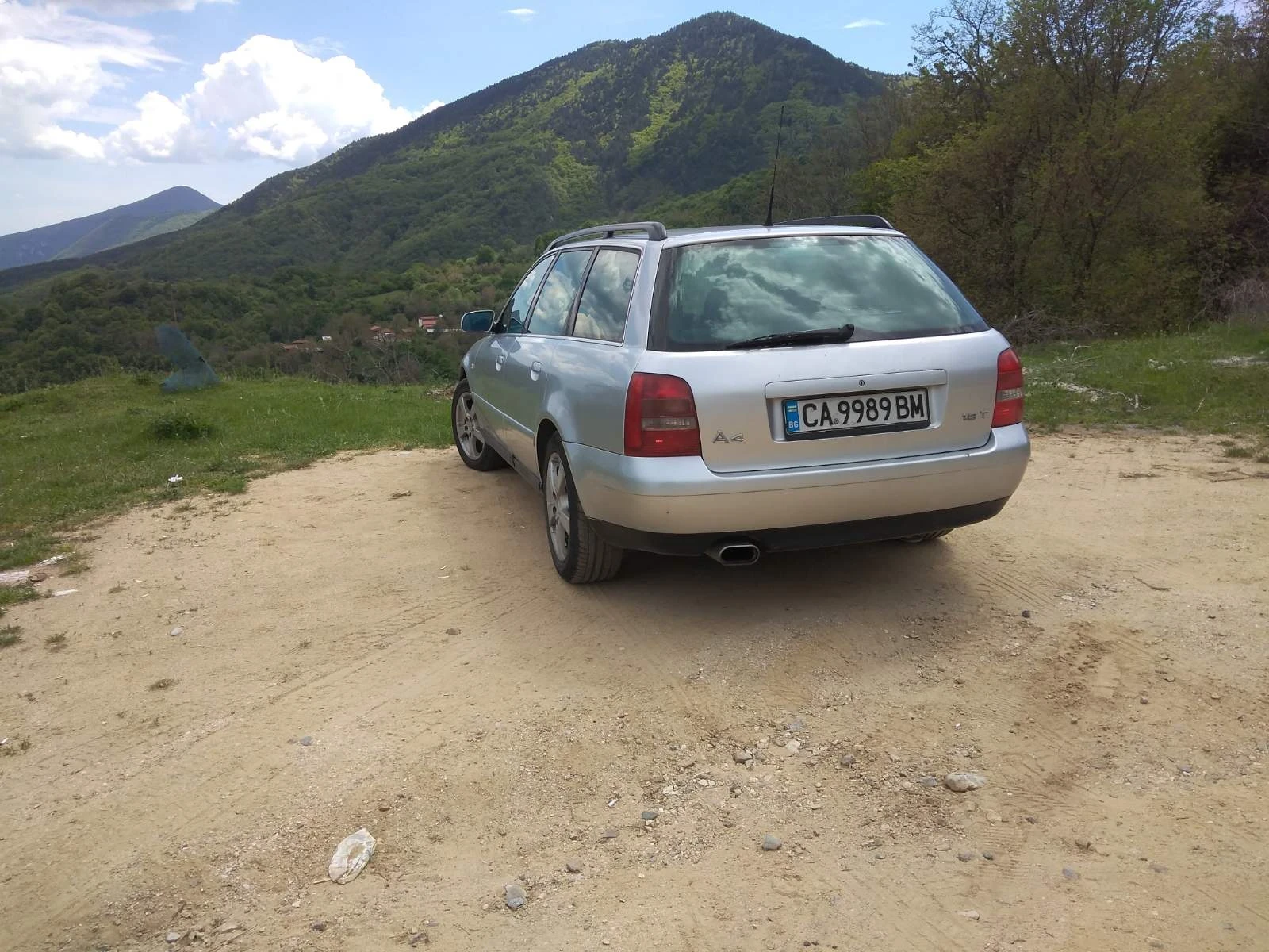 Audi A4 1.8, снимка 2 - Автомобили и джипове - 56738929