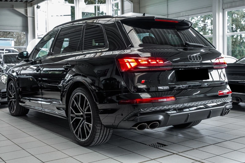 Audi SQ7 TFSI/FACELIFT/BLACK OPTIC/B&O/PANO/MATRIX/HEAD UP/, снимка 4 - Автомобили и джипове - 48676335