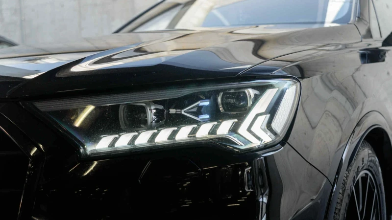 Audi SQ7 Бартер, лизинг, снимка 16 - Автомобили и джипове - 52370951