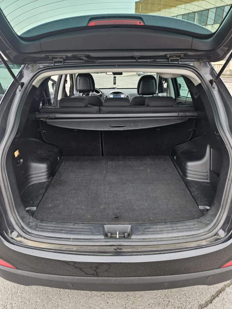 Hyundai IX35, снимка 9 - Автомобили и джипове - 52638150