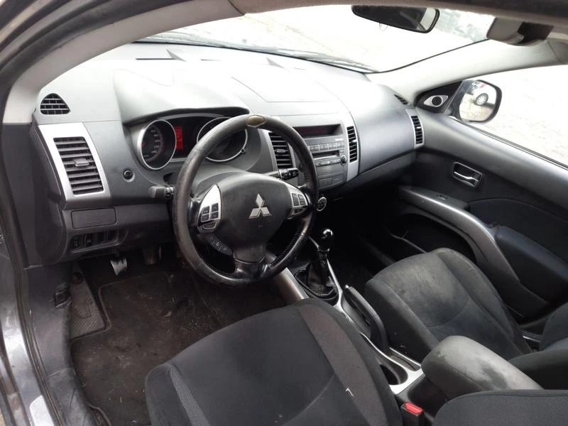 Mitsubishi Outlander 2.0D НА ЧАСТИ, снимка 13 - Автомобили и джипове - 33621184