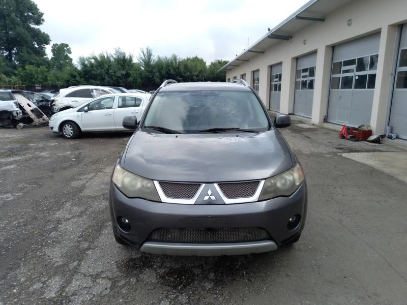 Mitsubishi Outlander 2.0D НА ЧАСТИ, снимка 2 - Автомобили и джипове - 33621184