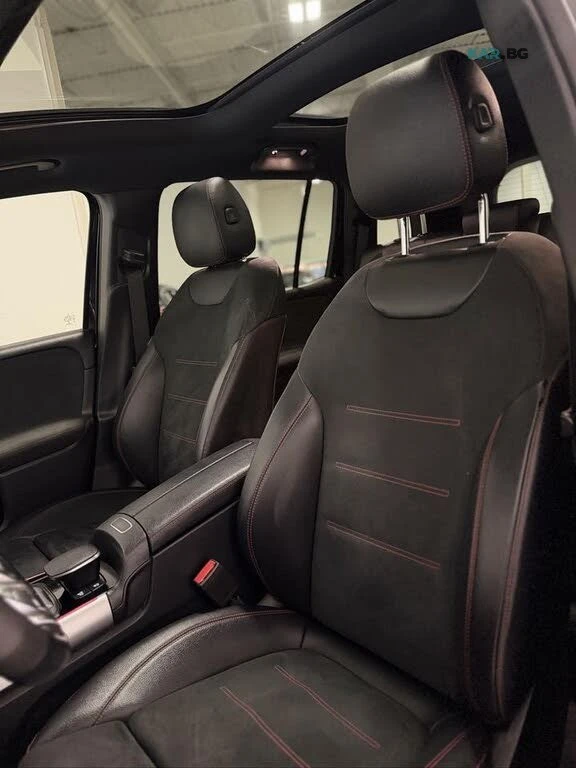 Mercedes-Benz GLB35AMG * PANO * Автокредит (Цена до България), снимка 15 - Автомобили и джипове - 55118785