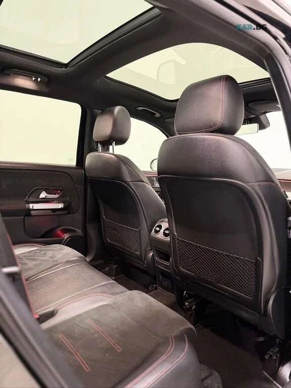 Mercedes-Benz GLB35AMG * PANO * Автокредит (Цена до България), снимка 16 - Автомобили и джипове - 55118785