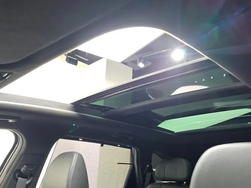 Kia Sorento 360 КАМЕРИ * МЪРТВА ТОЧКА * ПОДГР. ОБДУХ* ПАНО, снимка 16 - Автомобили и джипове - 55563504