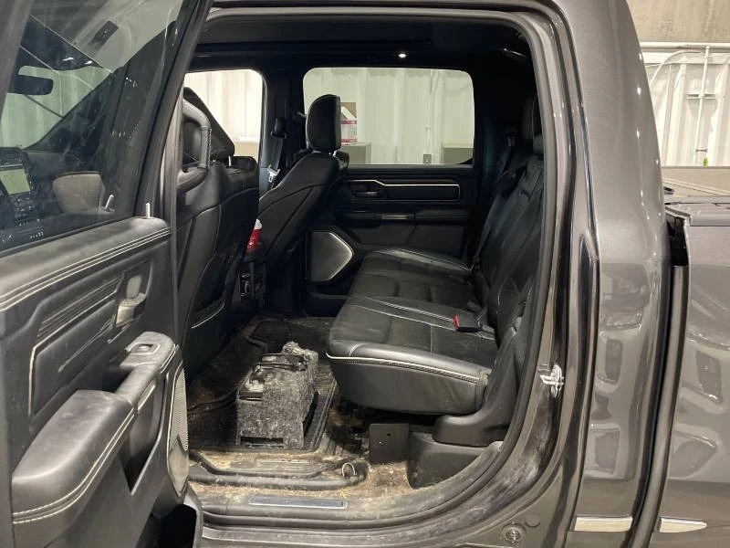 Dodge RAM 1500 * Limited * 4x4 * 5.7 HEMI * CARFAX, снимка 15 - Автомобили и джипове - 55951761