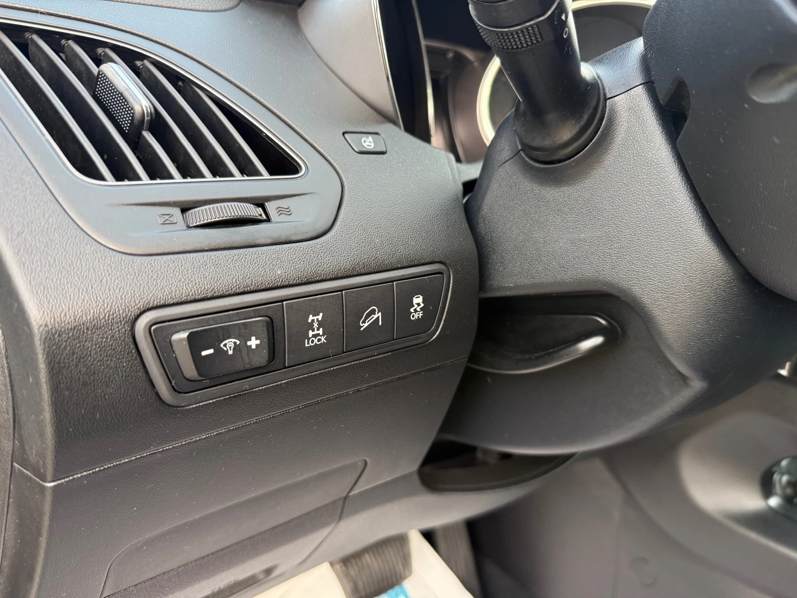 Hyundai IX35 4х4 FACELIFT AUT. ШВЕЙЦАРИЯ - изображение 7