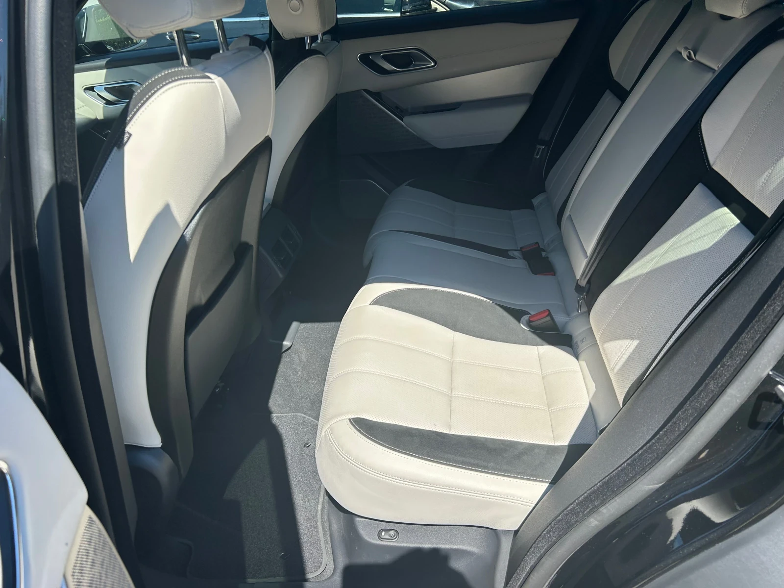 Land Rover Range Rover Velar P300 - изображение 5