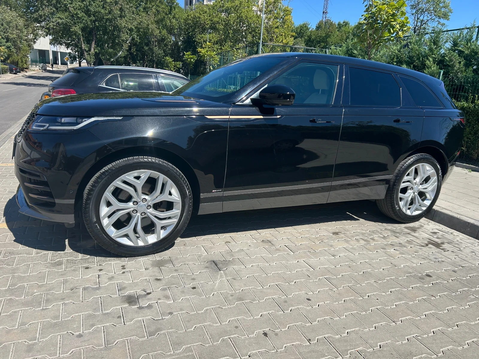 Land Rover Range Rover Velar P300 - изображение 6