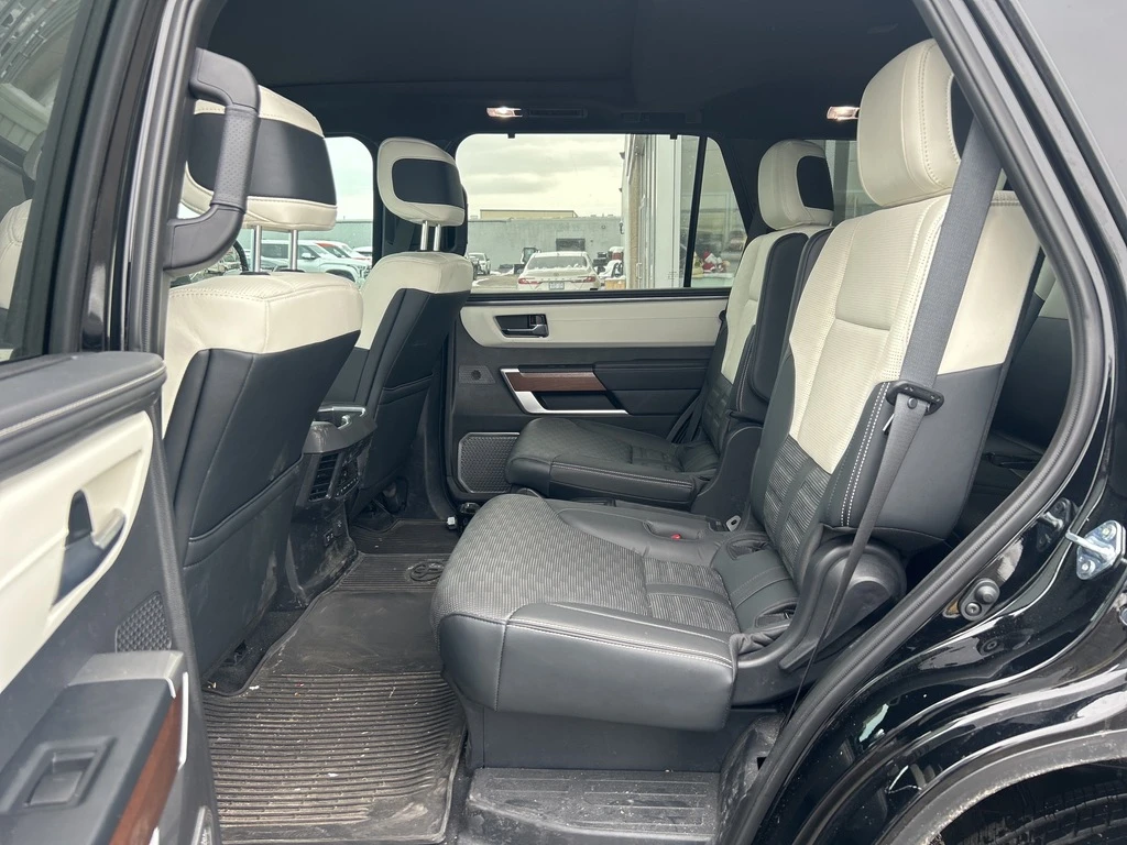 Toyota Sequoia * Capstone* CARFAX * БЕЗ ПЪРВОНАЧАЛНА ВНОСКА - изображение 9