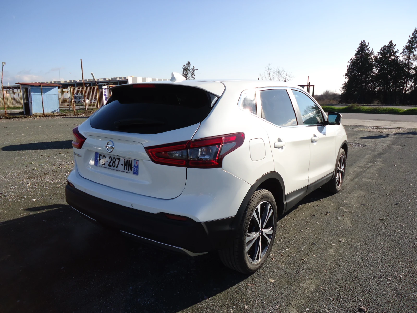 Nissan Qashqai 1.2 DIG-T  61745 ��. | Mobile.bg � ����������� 2