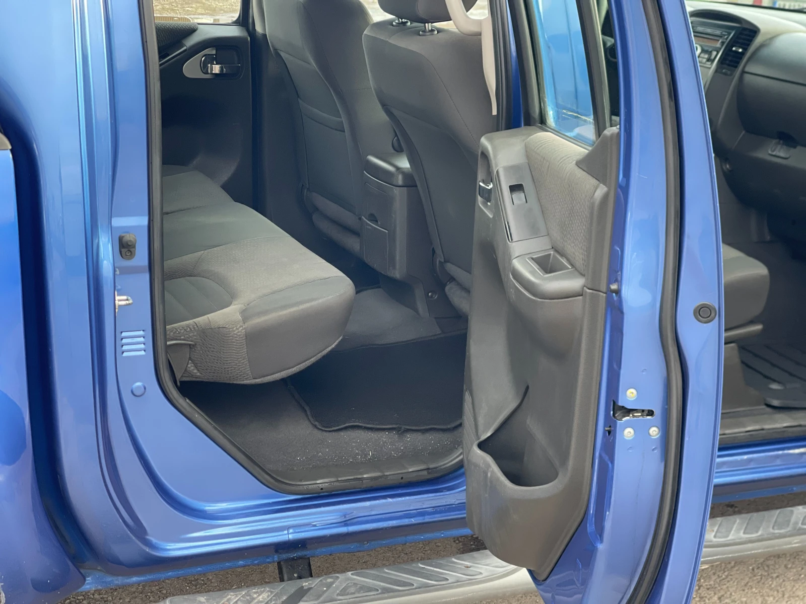 Nissan Navara 2.5DCi 4x4 Facelift - изображение 8