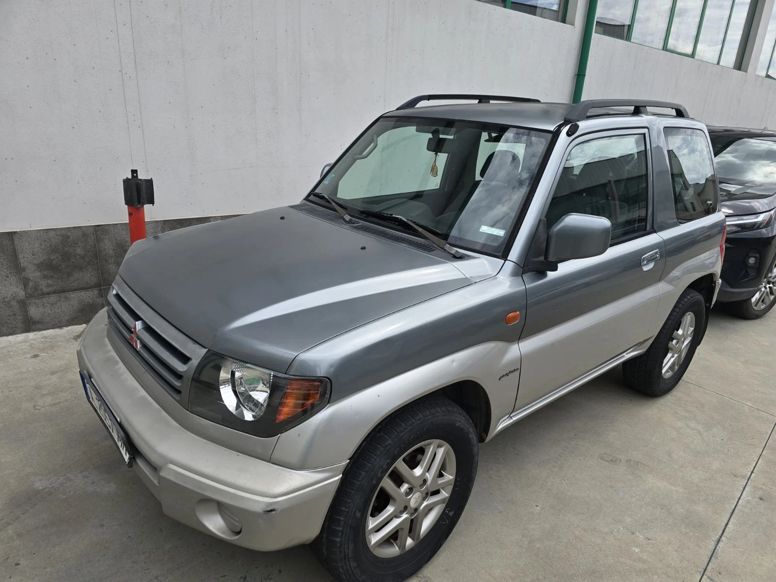 Mitsubishi Pajero pinin