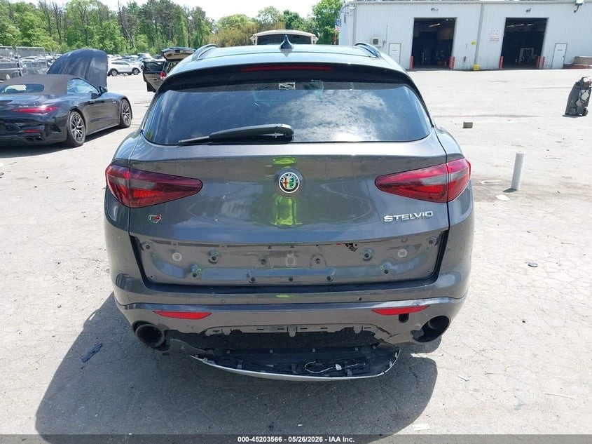 Alfa Romeo Stelvio * ПАНО* KEYLESS* Camera* 360* ПОДГРЕВ* ОБДУХВАНЕ* , снимка 6 - Автомобили и джипове - 55091453