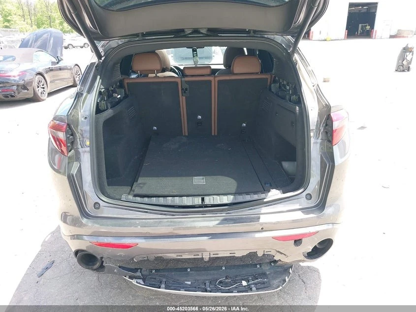 Alfa Romeo Stelvio * ПАНО* KEYLESS* Camera* 360* ПОДГРЕВ* ОБДУХВАНЕ* , снимка 10 - Автомобили и джипове - 55091453