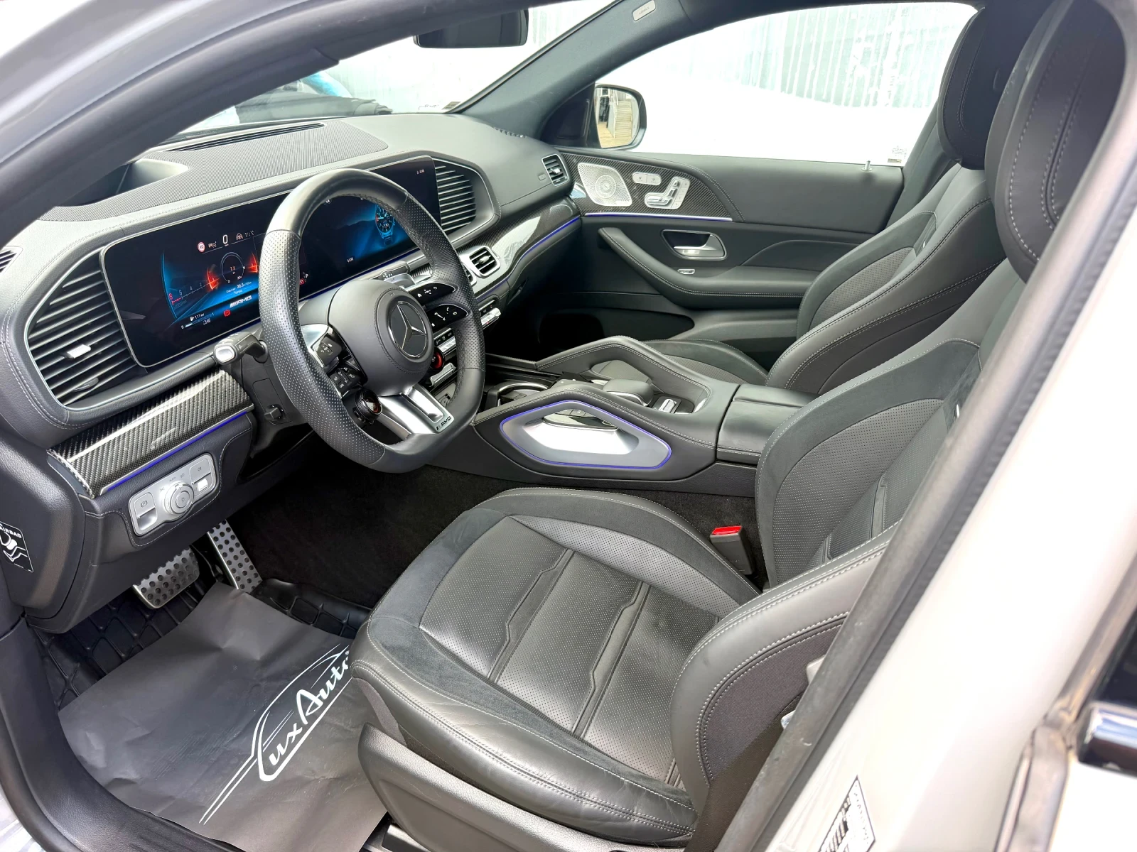 Mercedes-Benz GLE 53 4MATIC COUPE#DESIGNO#SOFTCL#PANO#ОБДУХ#CARBON#FULL FULL, снимка 10 - Автомобили и джипове - 55127545