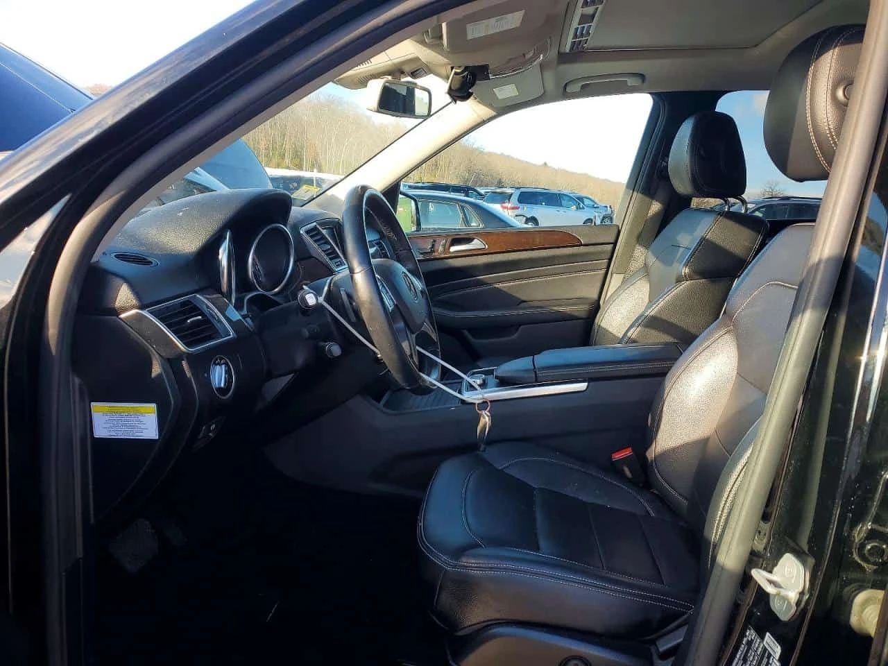 Mercedes-Benz ML 350 * CARFAX * ОПЦИЯ ЗА ФИНАНСИРАНЕ, снимка 7 - Автомобили и джипове - 55557115