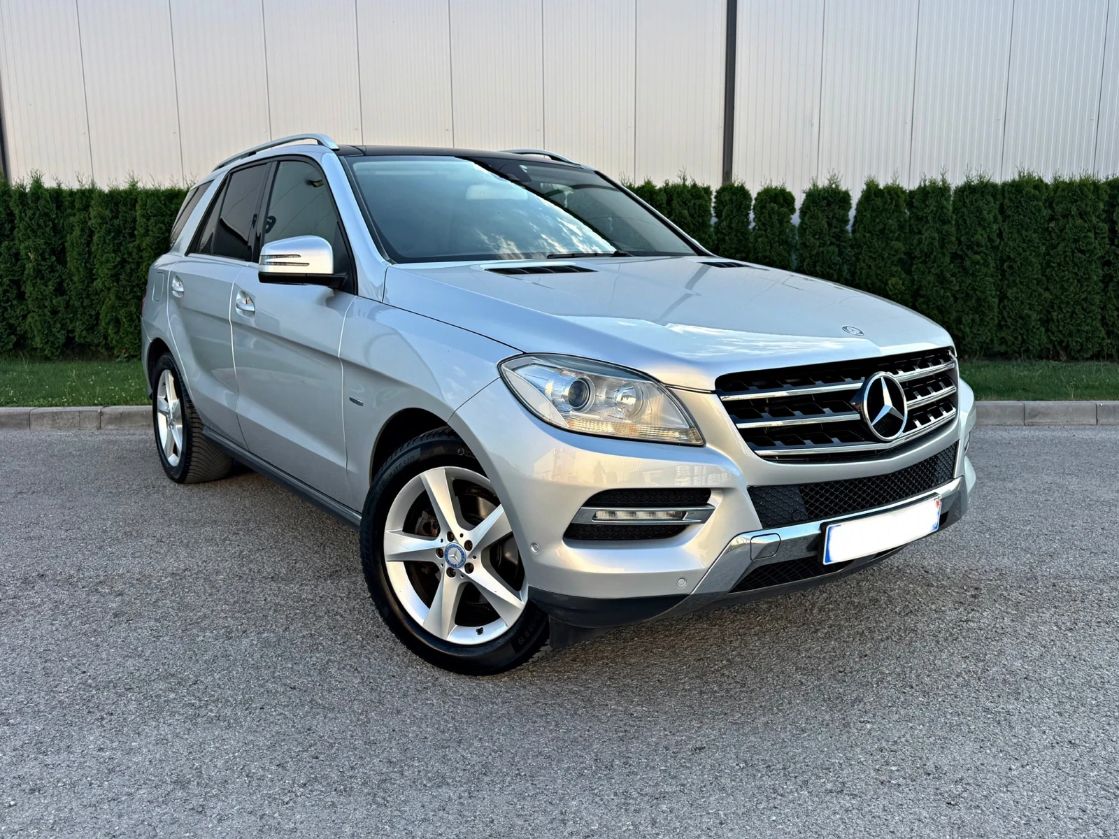 Mercedes-Benz ML 350 CDI 4Matic* Bluetec* Euro6* Панорама, снимка 3 - Автомобили и джипове - 55646744