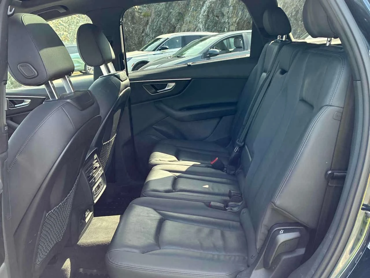 Audi Q7 * Komfort * CARFAX * АВТОКРЕДИТ* , снимка 13 - Автомобили и джипове - 55711341