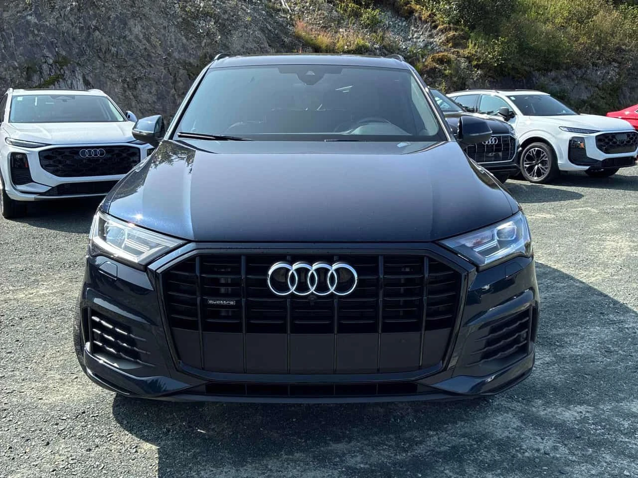 Audi Q7 * Komfort * CARFAX * АВТОКРЕДИТ* , снимка 6 - Автомобили и джипове - 55711341