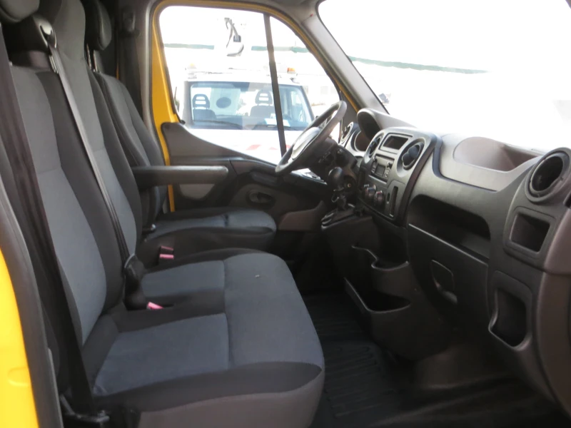Renault Master 2.3 DCI, снимка 11 - Бусове и автобуси - 52441067