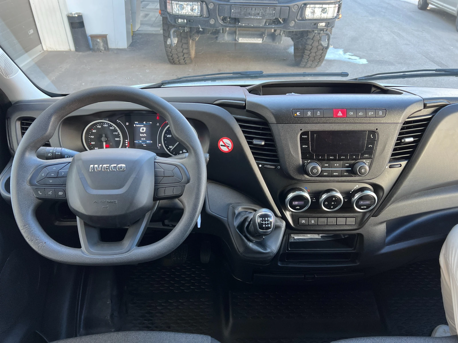 Iveco Daily 35S16A8V |   | B  | Mobile.bg   7