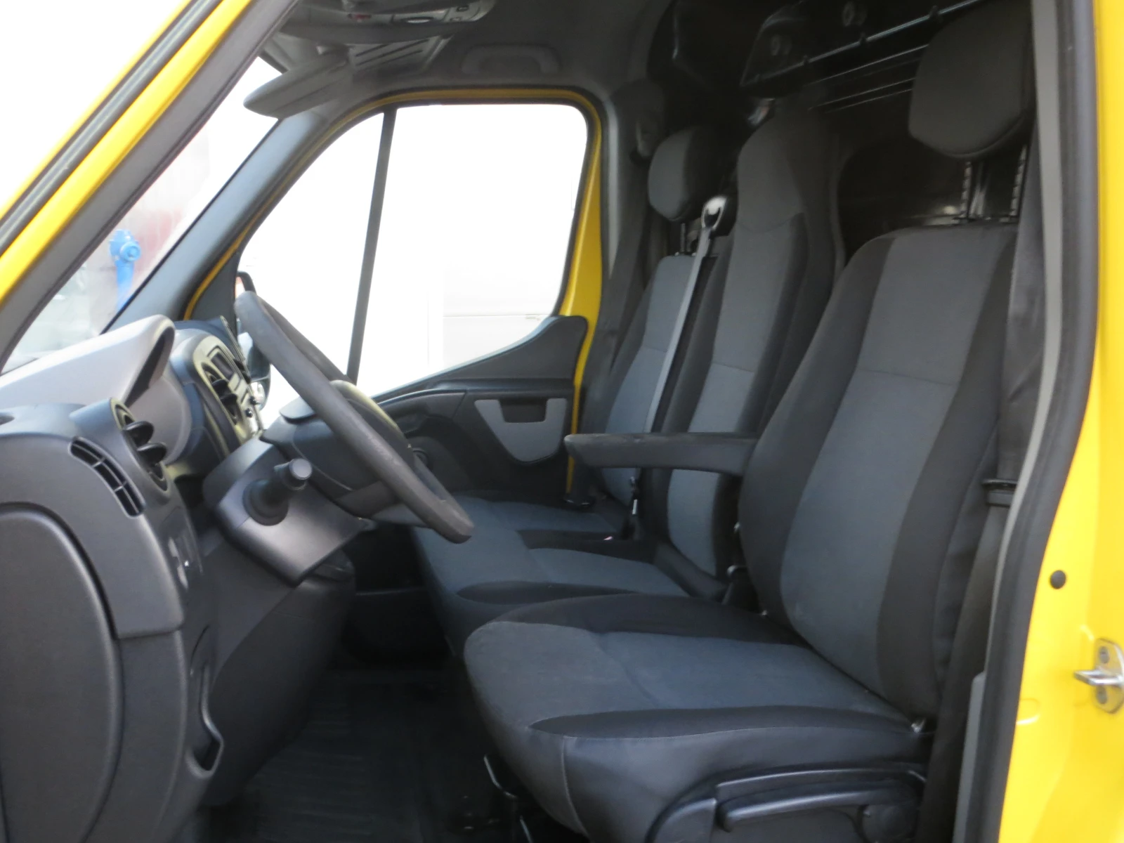 Renault Master 2.3 DCI - изображение 7