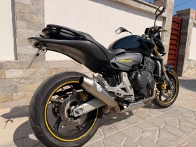 ����� �� �������� �� Honda Hornet 600i LeoVince