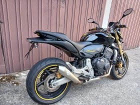 ����� �� �������� �� Honda Hornet 600i LeoVince