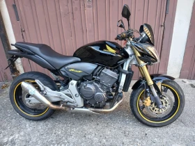 ����� �� �������� �� Honda Hornet 600i LeoVince