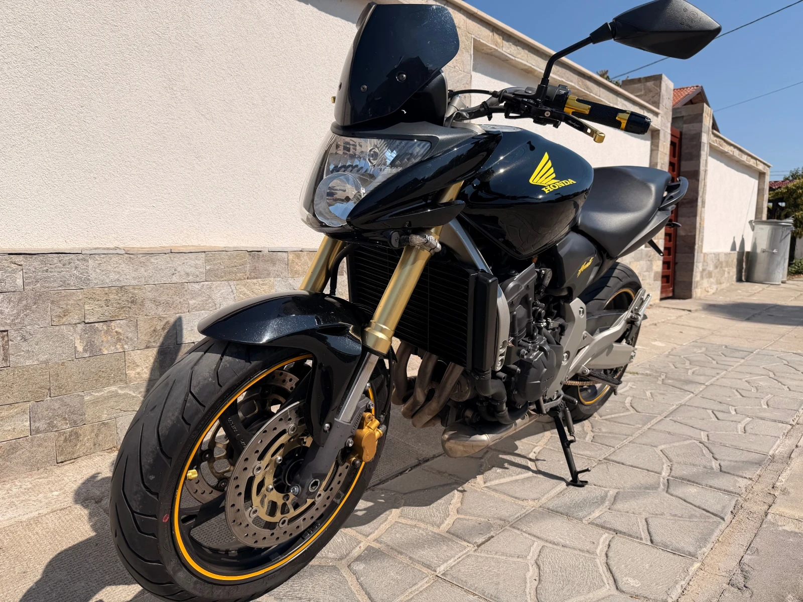 Honda Hornet 600i LeoVince, снимка 4 - Мотоциклети и мототехника - 55456546