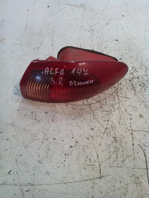 Заден десен външен стоп за Алфа Ромео 147 2.0 бензин