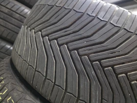 Гуми Всесезонни 235/40R18, снимка 3