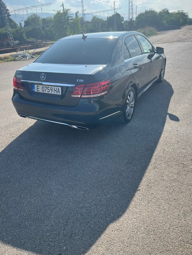 Mercedes-Benz E 200, снимка 6 - Автомобили и джипове - 47584641