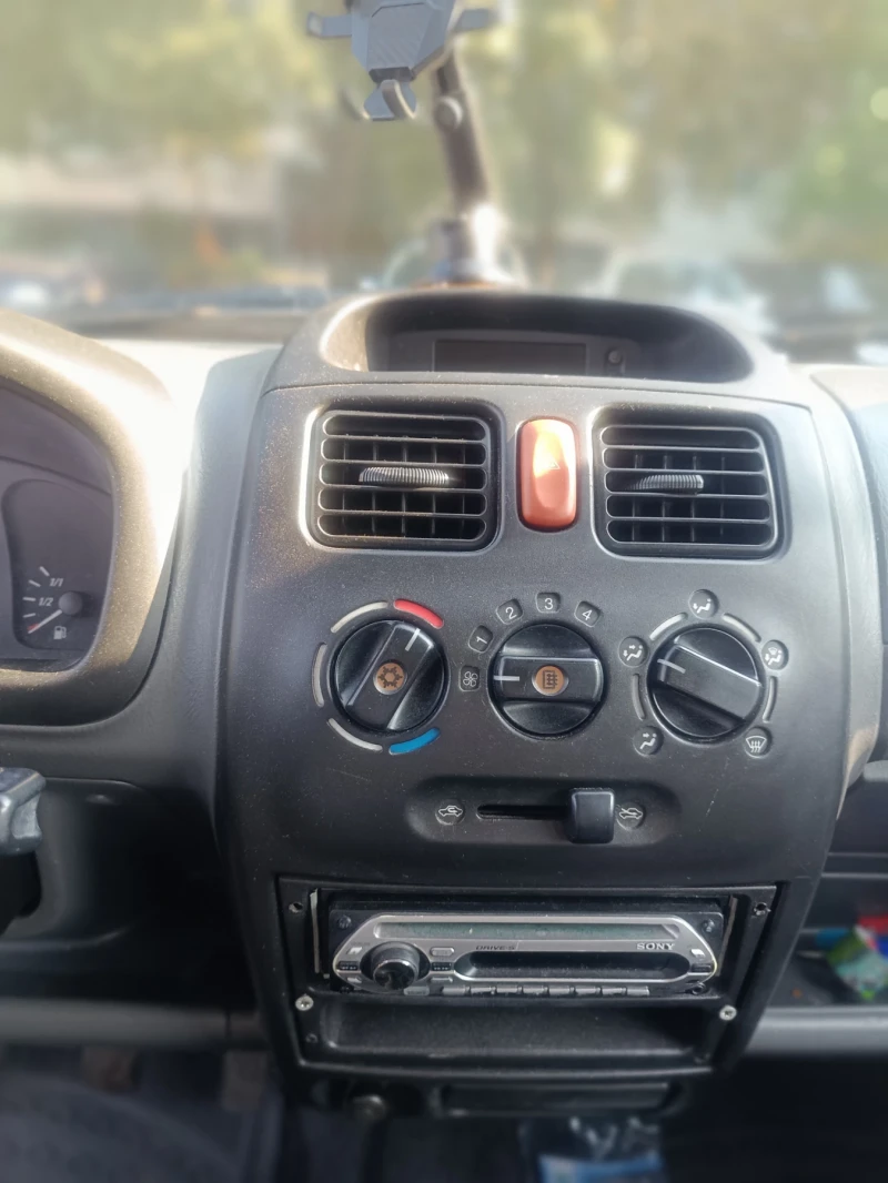 Opel Agila 1.2., 16V, снимка 7 - Автомобили и джипове - 47365745