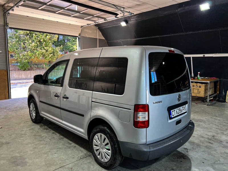 VW Caddy 1.6i LIFE ГАЗ, снимка 3 - Автомобили и джипове - 47708399