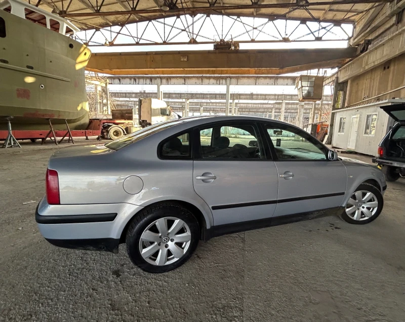 VW Passat 1.8, снимка 6 - Автомобили и джипове - 48641088