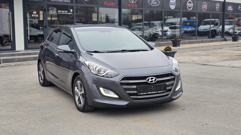 Hyundai I30 1.6CRDi 6SP FACELIFT IT-СЕРВИЗНА ИСТ.-НАВИ-ЛИЗИНГ, снимка 1 - Автомобили и джипове - 48703053