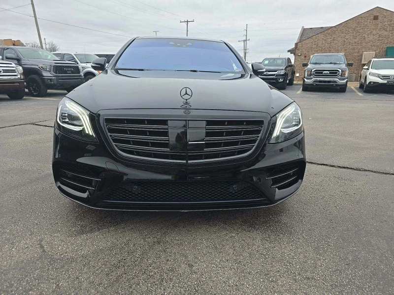 Mercedes-Benz S 560 4MATIC* AMG* FULL DIGITAL* OBDUH* PANO* KEYLESS GO, снимка 2 - Автомобили и джипове - 49413532