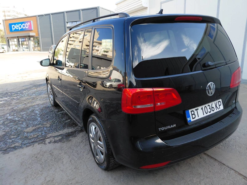 VW Touran, снимка 11 - Автомобили и джипове - 52588433