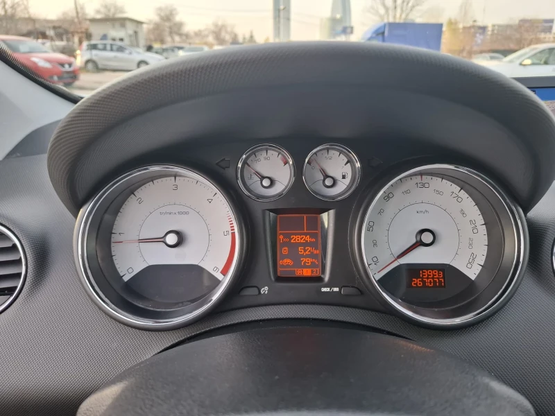 Peugeot 308 1.6 e-HDI 112кс., снимка 8 - Автомобили и джипове - 52845741