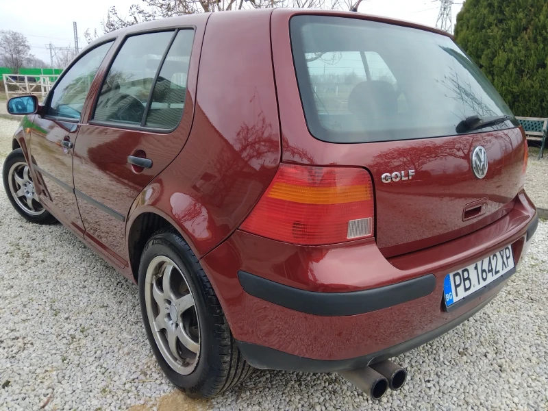 VW Golf 1.6 BENZIN, снимка 5 - Автомобили и джипове - 52884619