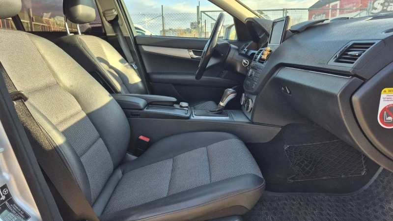 Mercedes-Benz C 320 CDI 4 Matic * Full Opt * Бартер, снимка 14 - Автомобили и джипове - 53438408